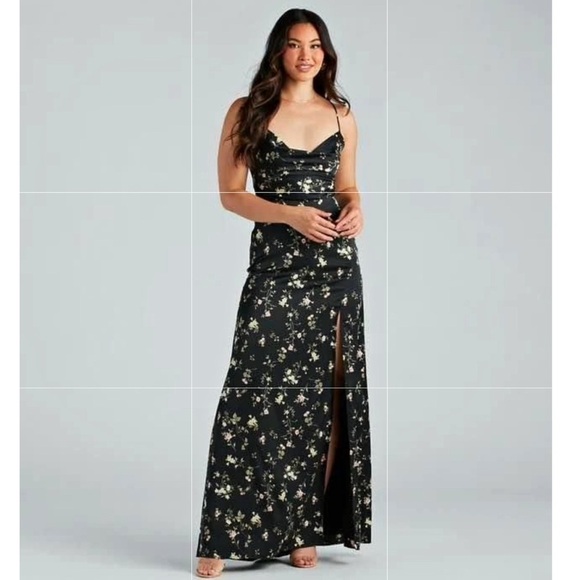NEW Windsor Elegant Black Floral Maxi Dress size S lined spaghetti strap prom - Picture 1 of 16